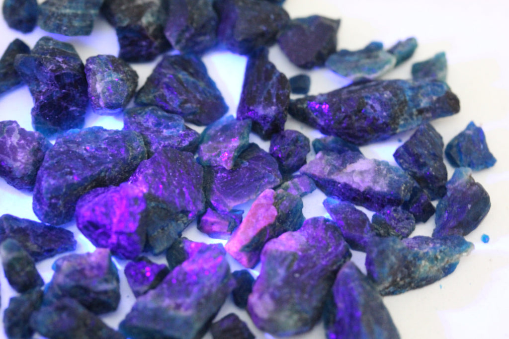 Fluorescence Minerals Variety Afghanite Stone Glows under UV Light