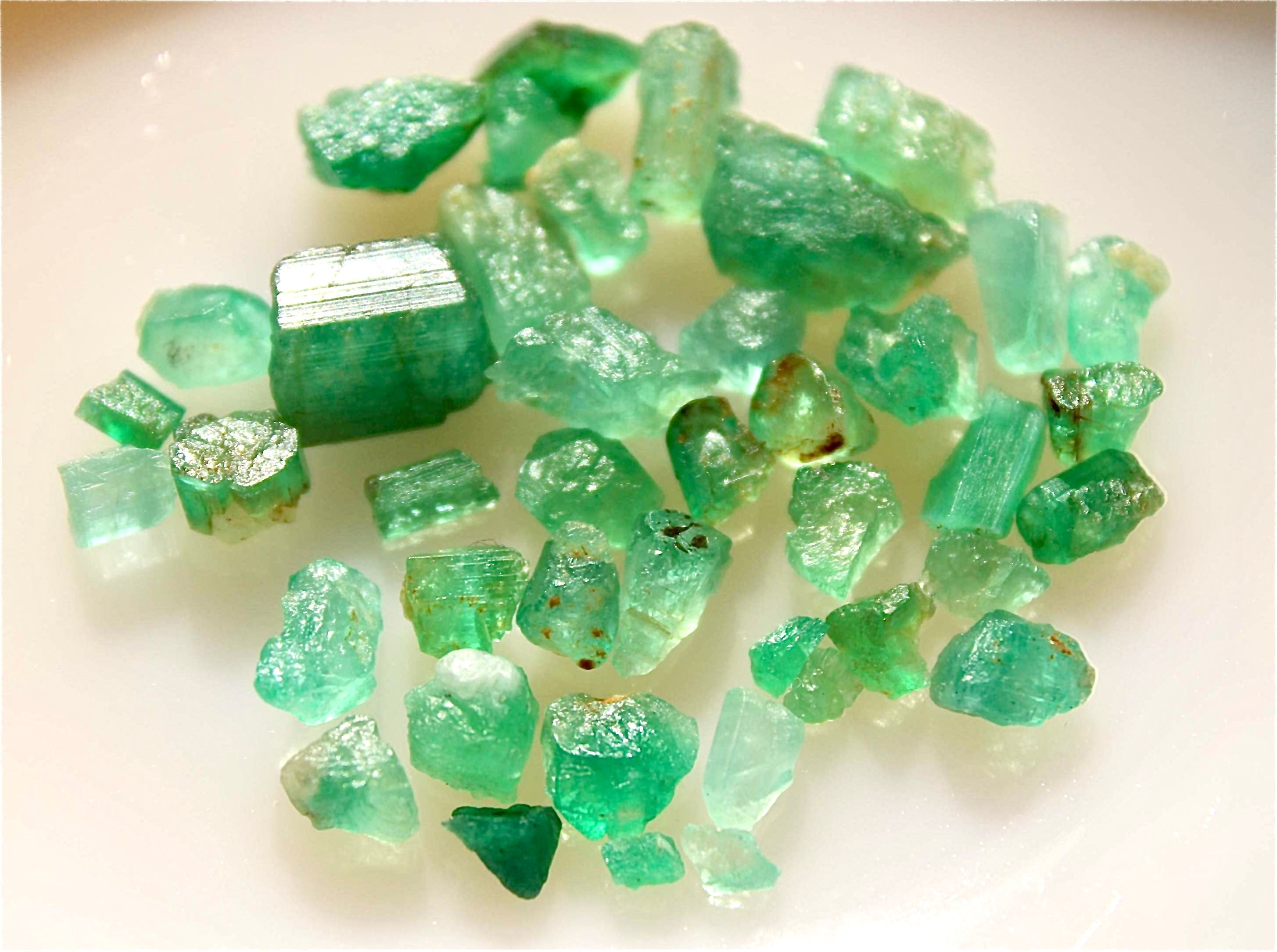 42 carats Panjhir Raw Emerald Stone Deal