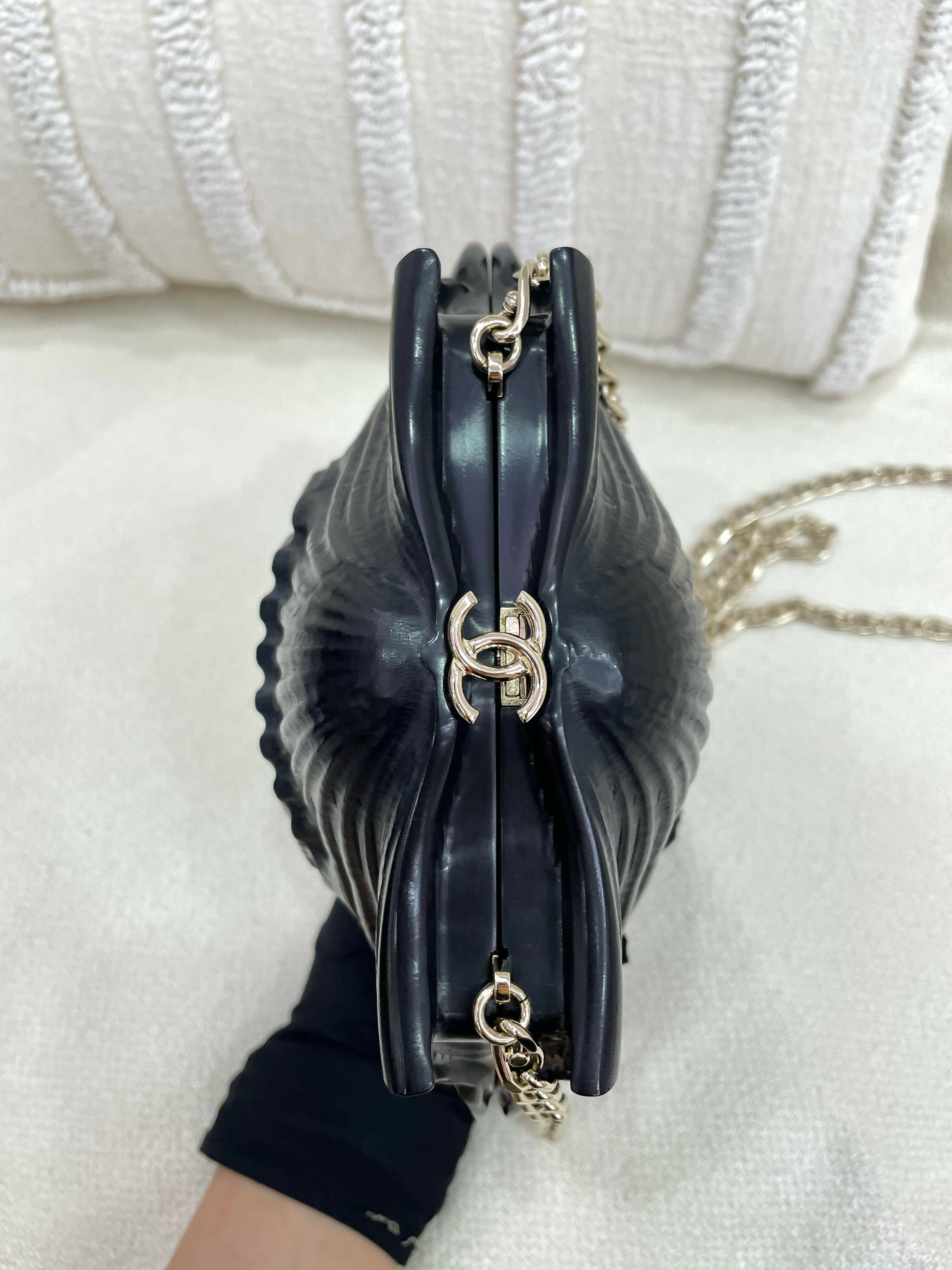 Chanel Cruise 2019 Shell Minaudière