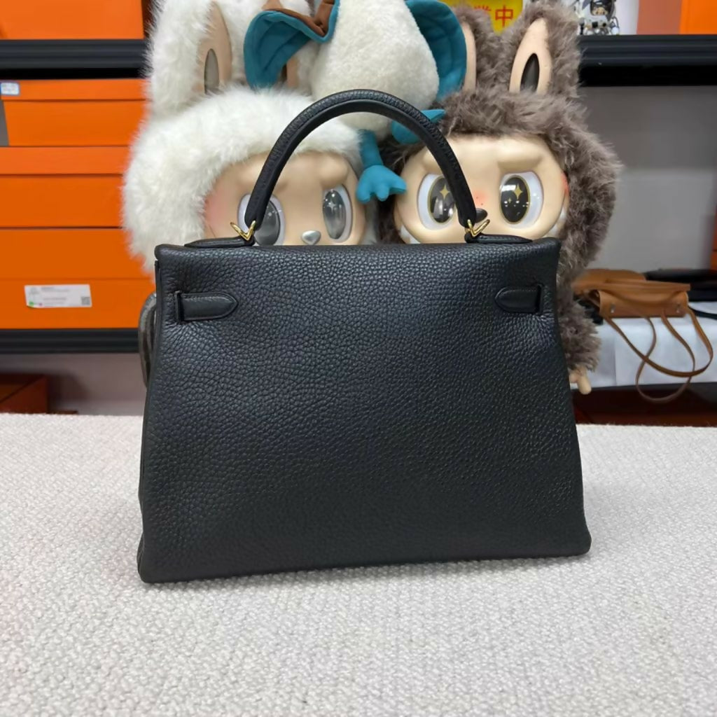Hermès Kelly 32 Black Togo Leather with Gold Hardware