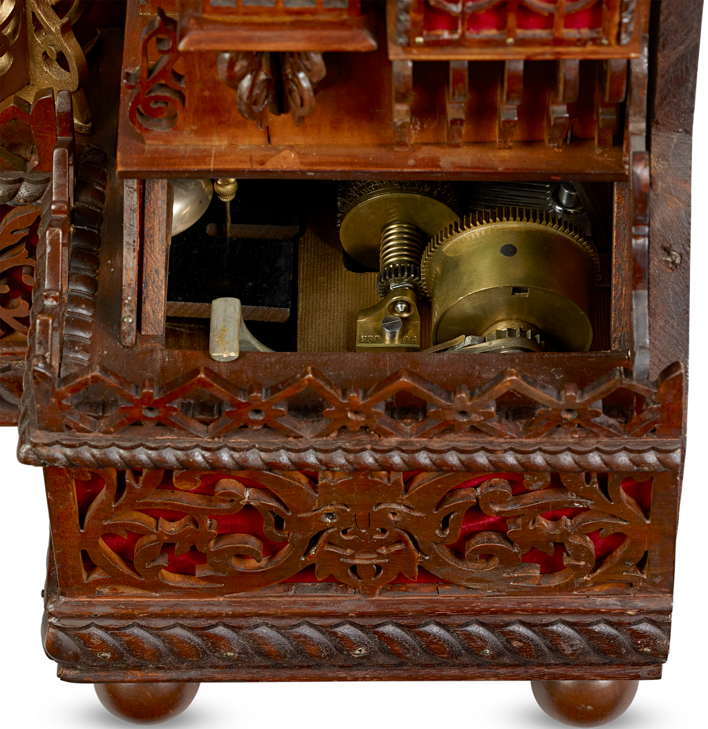 Chimes of Normandy Musical Clock