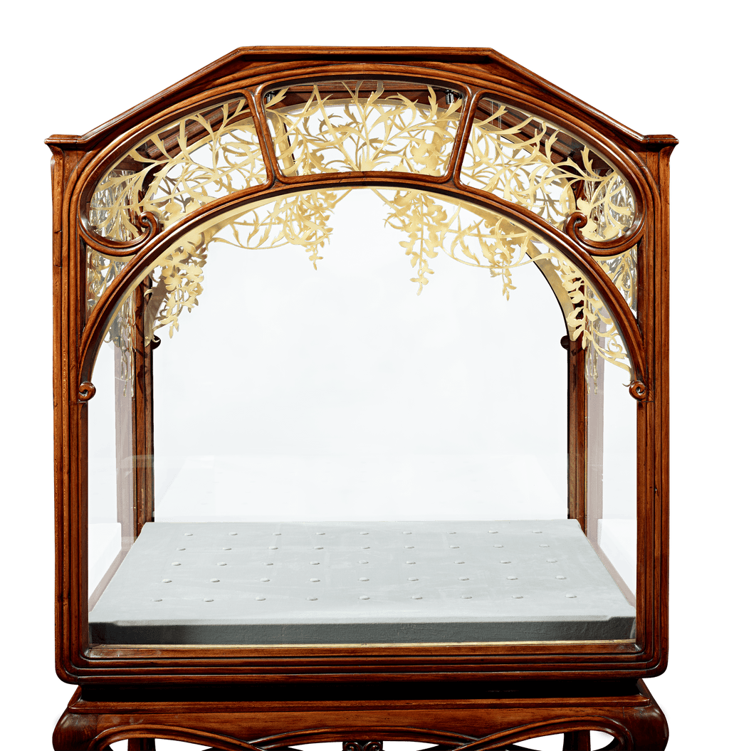Art Nouveau Display Cabinet from Georges Hoentschel