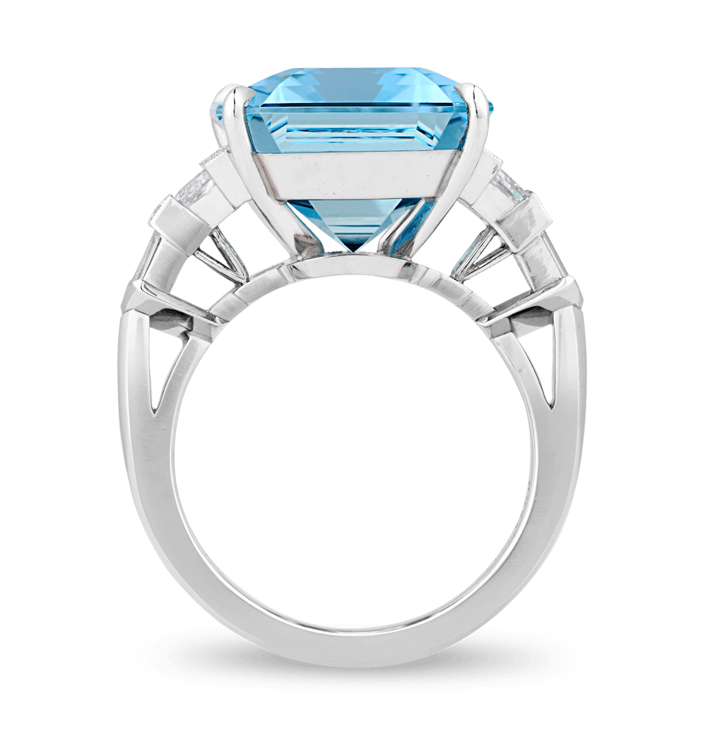 Raymond Yard Aquamarine Ring, 13.11 Carats