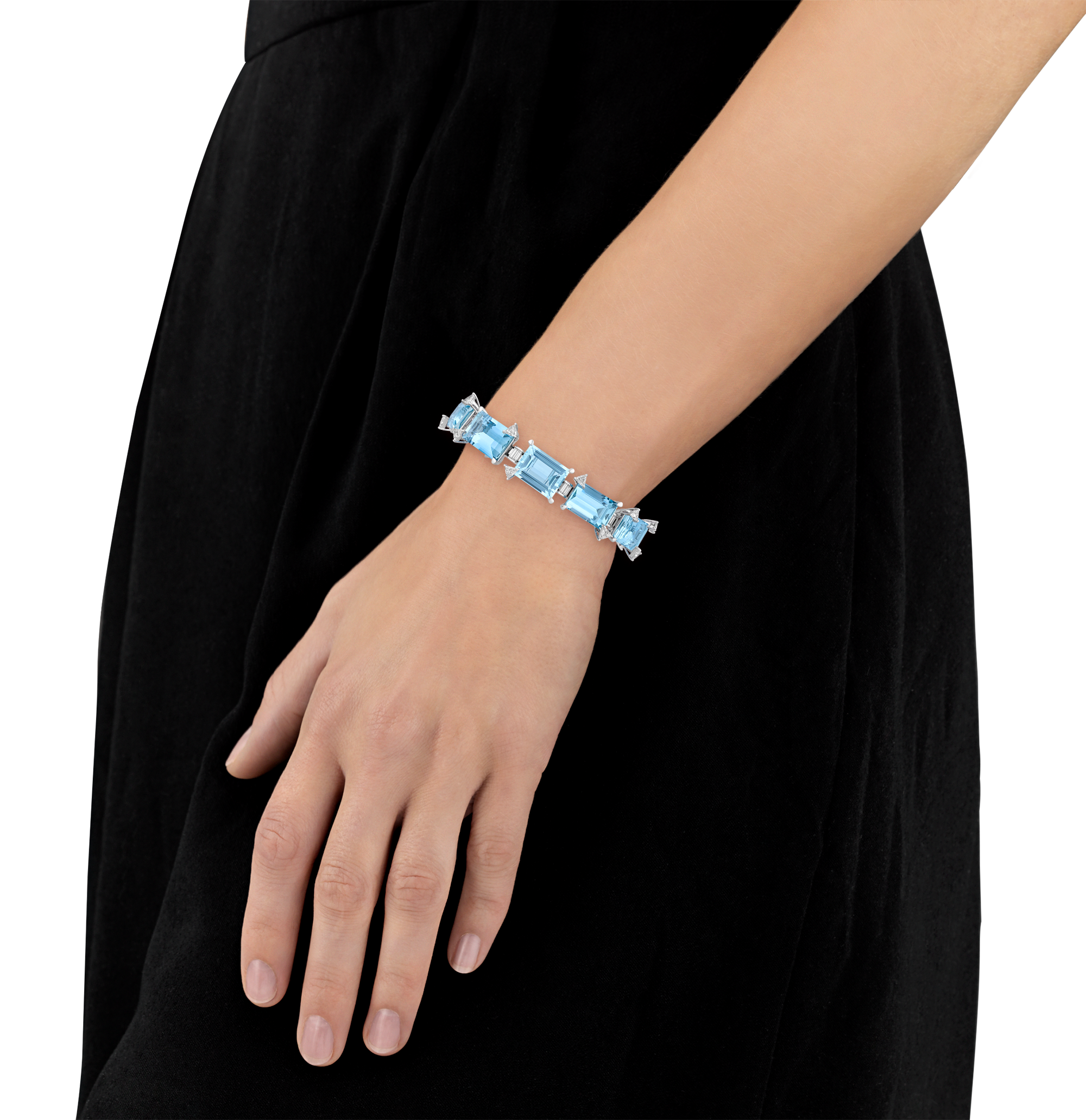 Salavetti Aquamarine Bracelet, 66.16 Carats