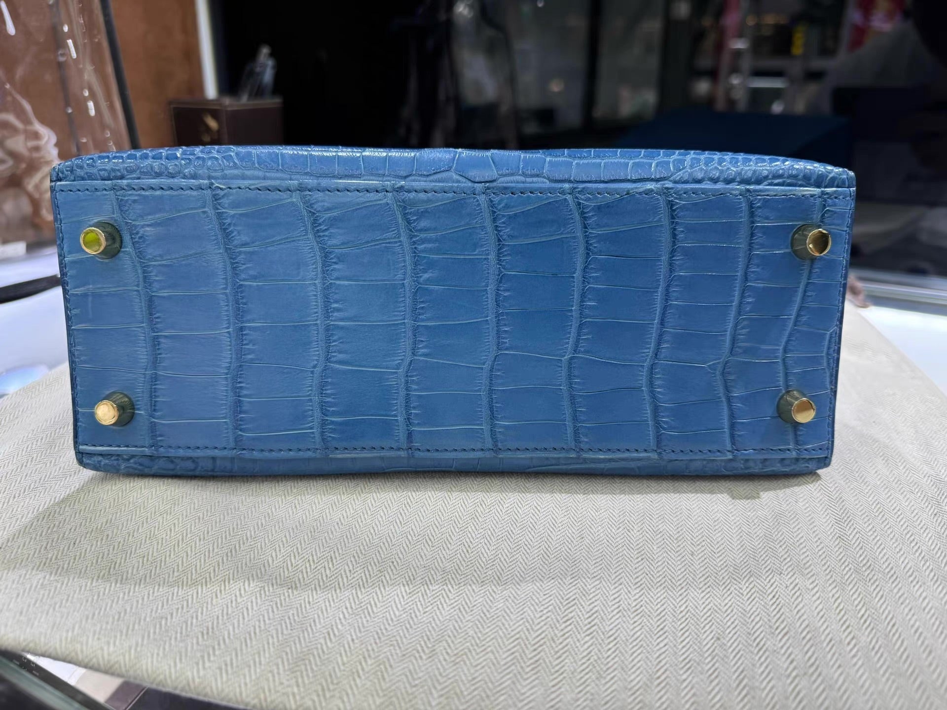 Hermes Kelly 25 Bleu Mykonos Matte Alligator Leather Gold Hardware