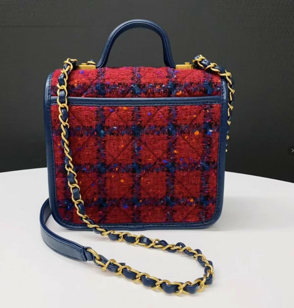 Chanel 22k red tweed messenger bag