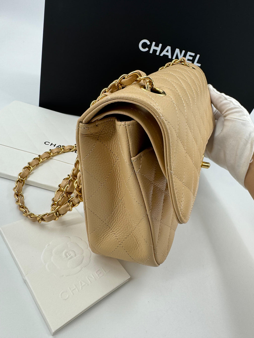 Chanel 25 Medium CF flap  beige Caviar leather