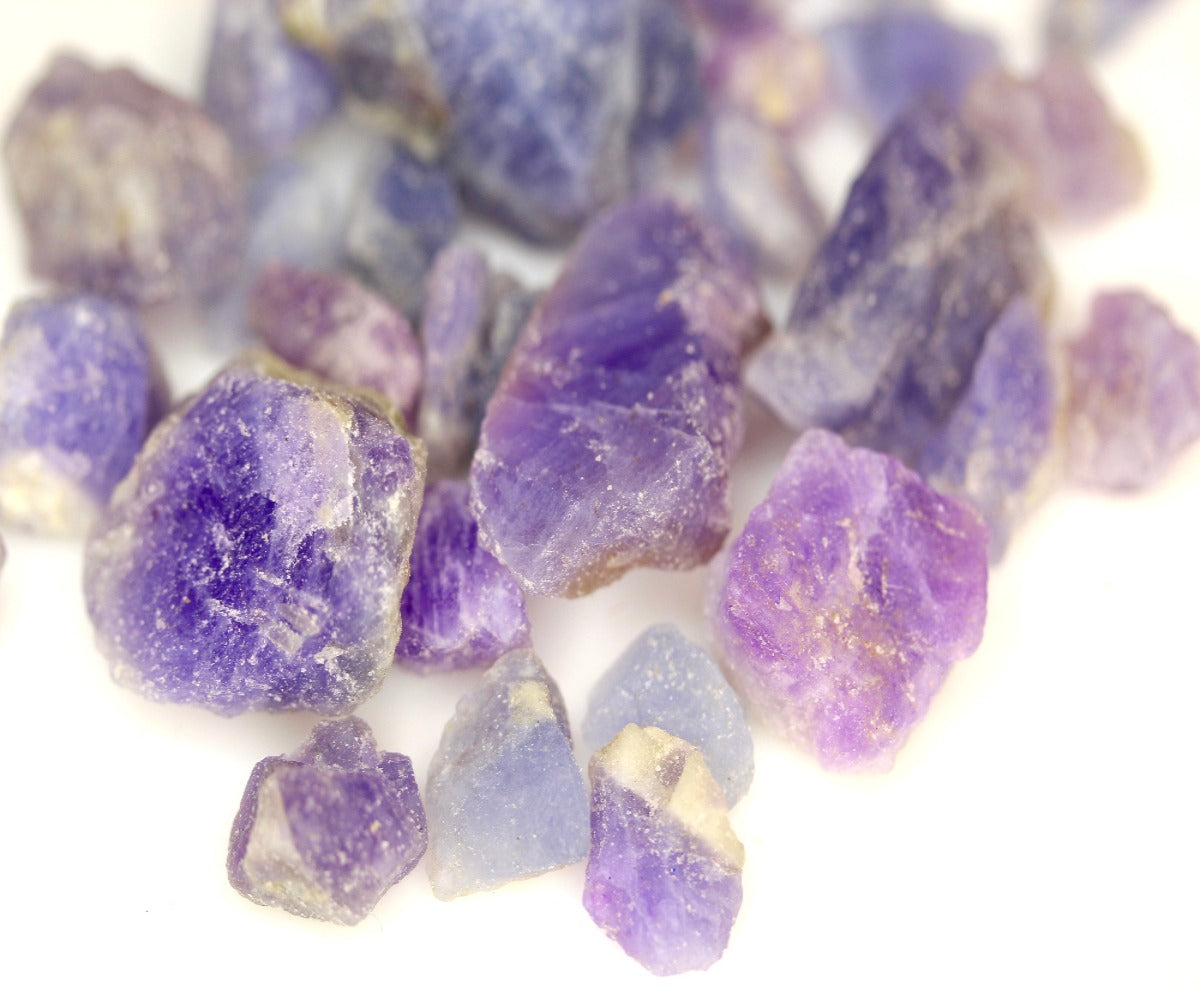 Raw hackmanite fluorescence minerals