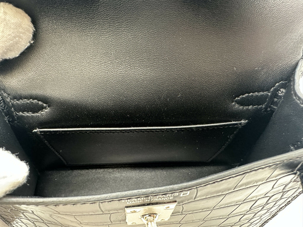 Hermès Kelly 20 Black Matte Alli Missi PHW B 2023