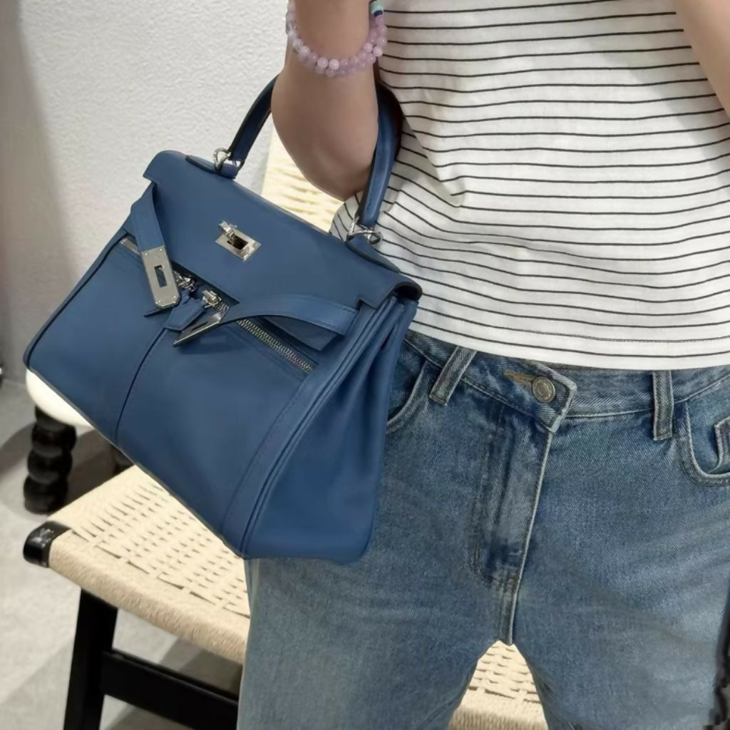 Hermès Kelly Lakis 28 7E Blue with palladium hardware