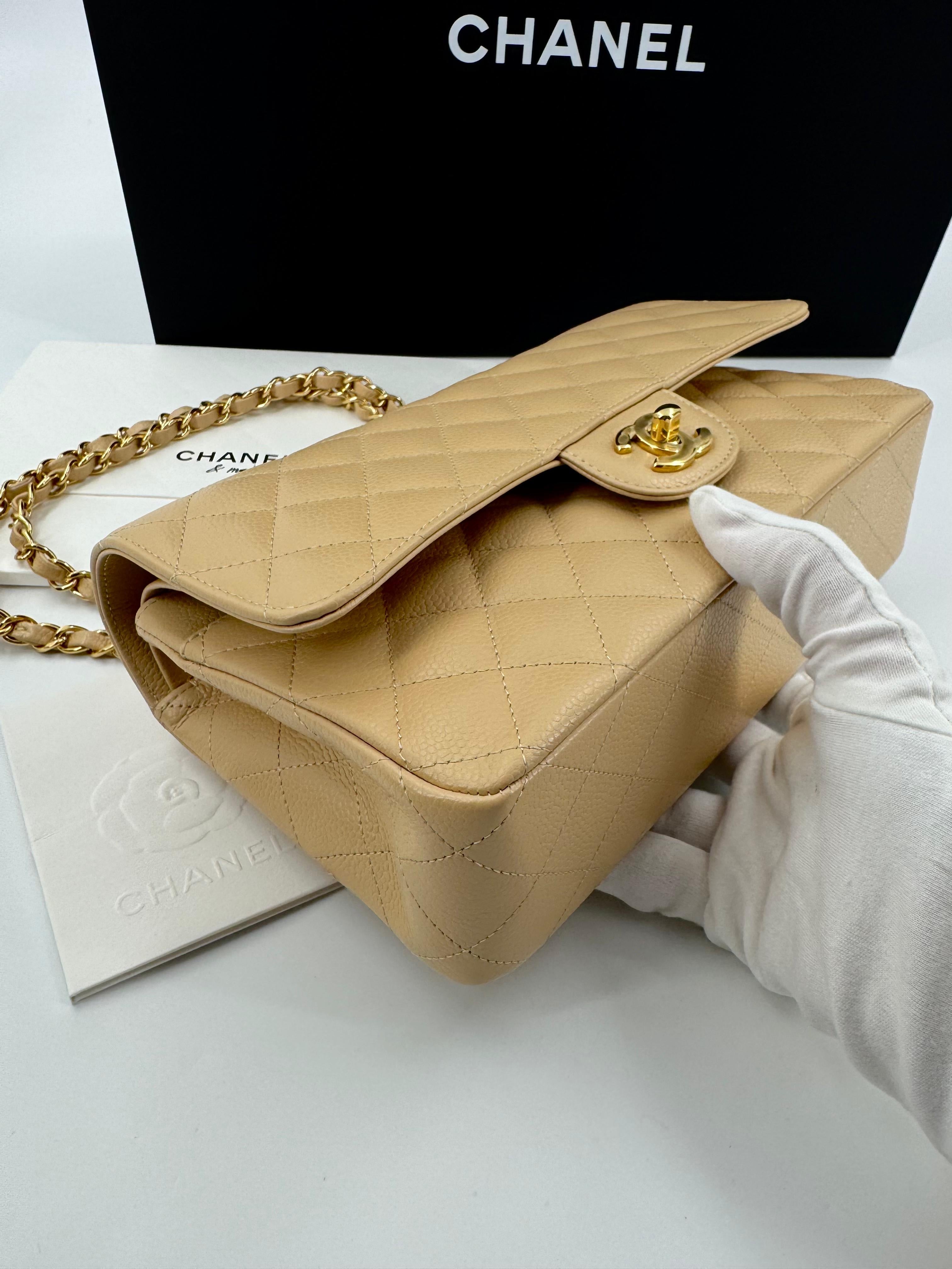 Chanel 25 Medium CF flap  beige Caviar leather