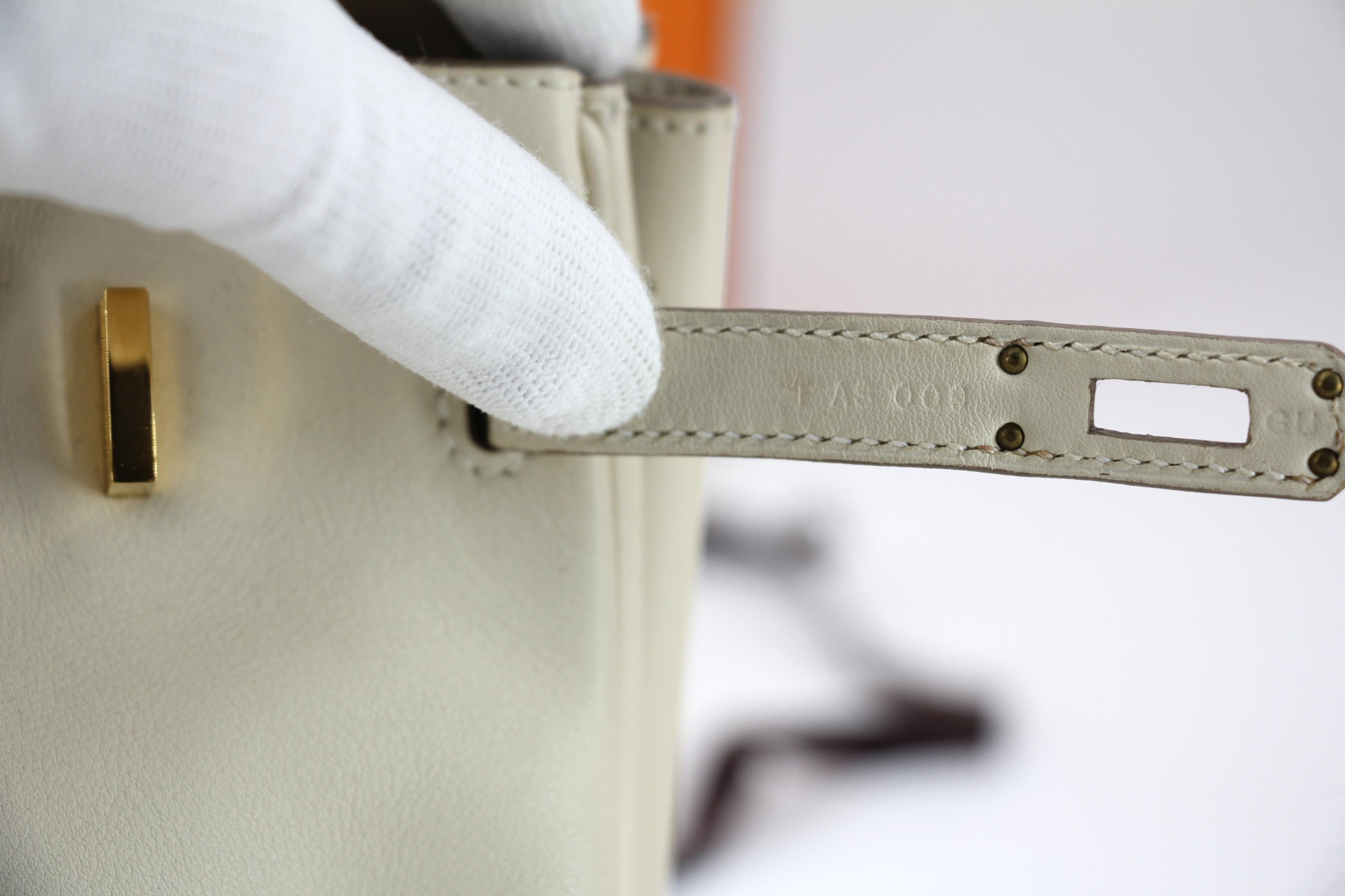 Hermes Birkin 25 Craie Swift leather gold hardware