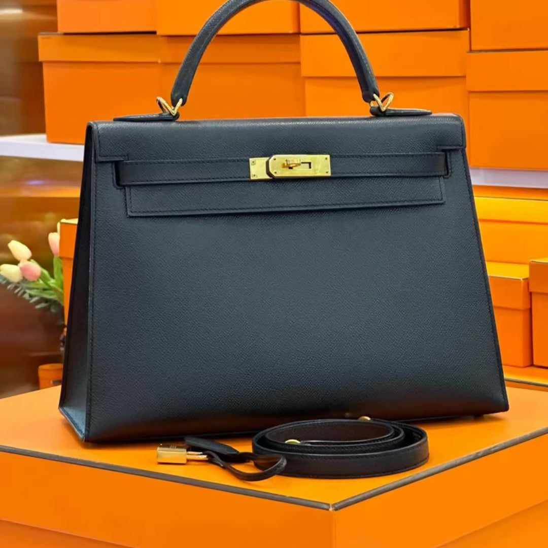 Hermès Kelly 32 Black Epsom Leather with Gold Hardware