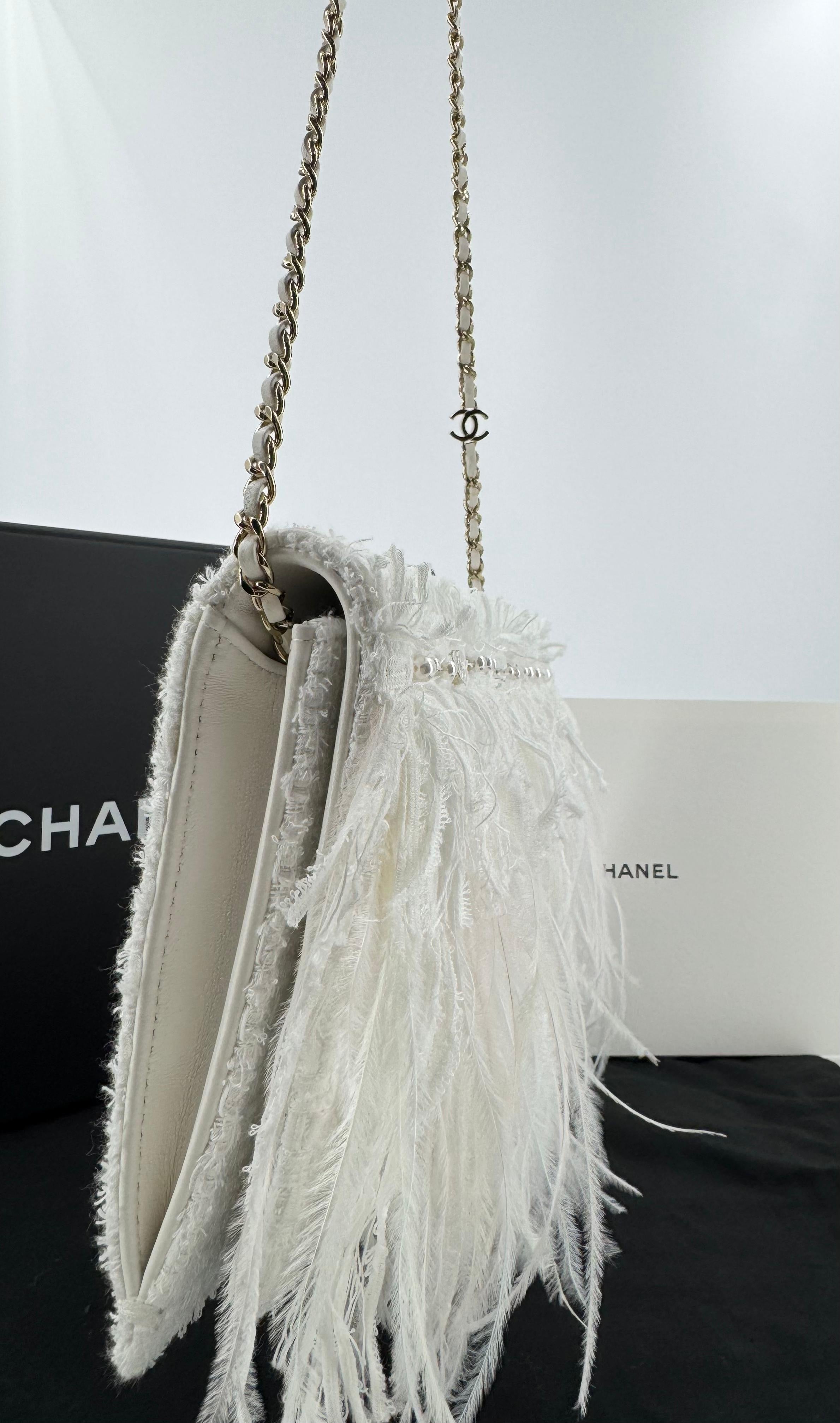 Chanel 25S Embroidered Tweed, Feathers, Imitation Pearls & Gold-Tone Metal Clutch in White