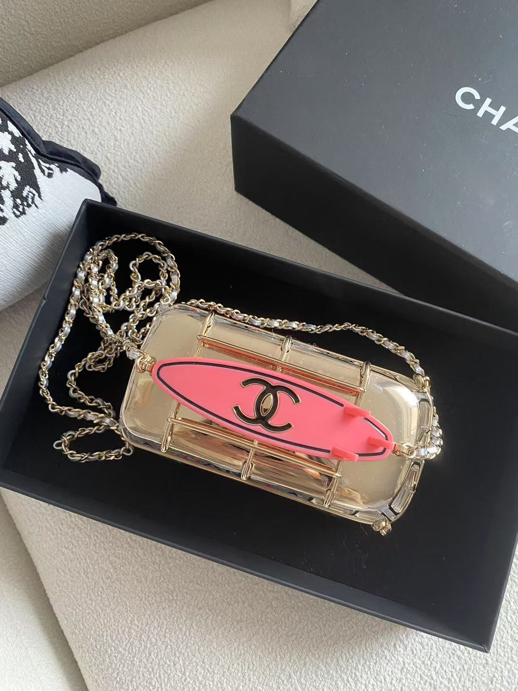 Very Rare Chanel 24C Pink Mini bus Van Hollywood Minaudiere Mini Bag handbag Collectible