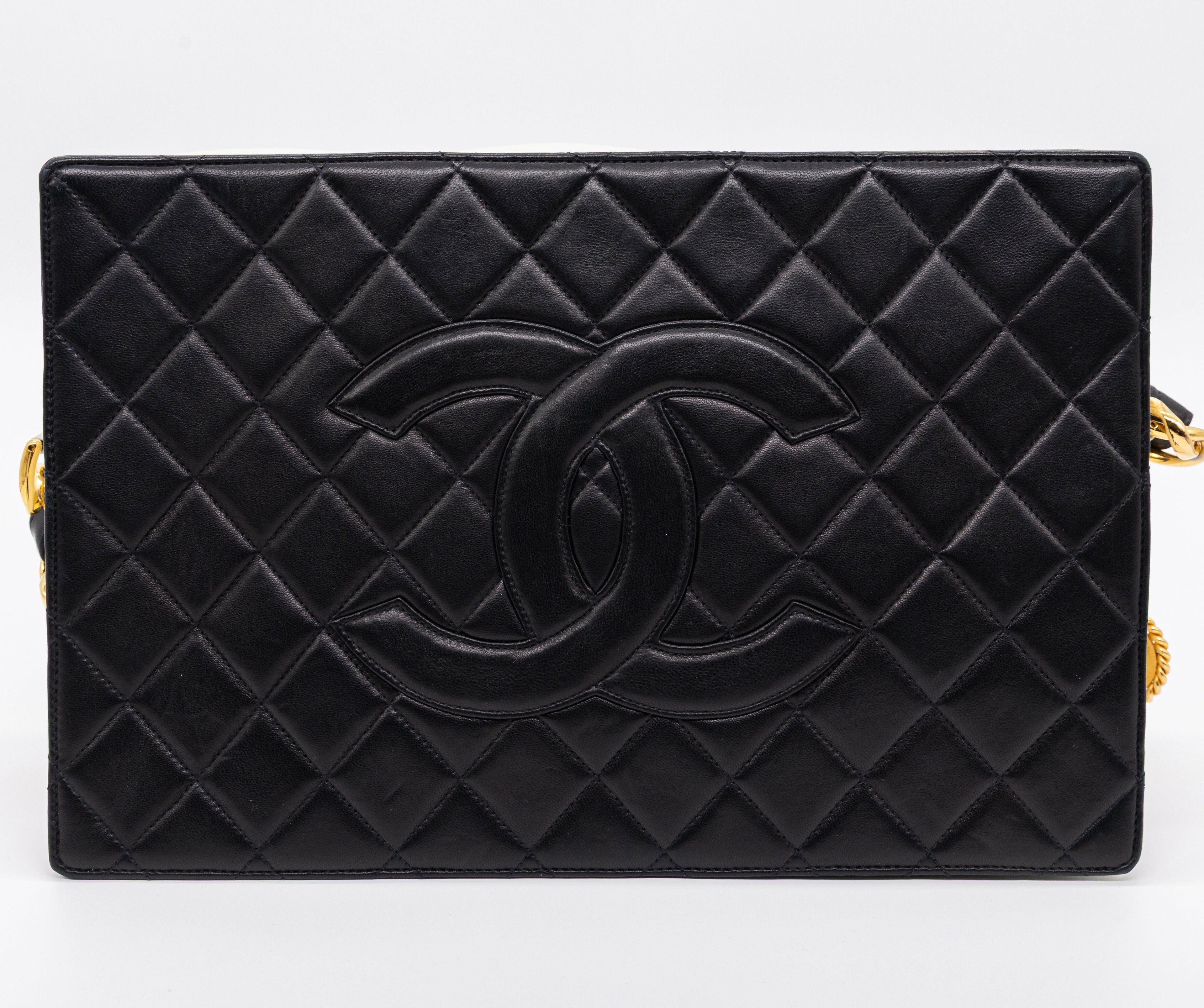 Chanel 1991 Vintage Black & White Shoulder Bag