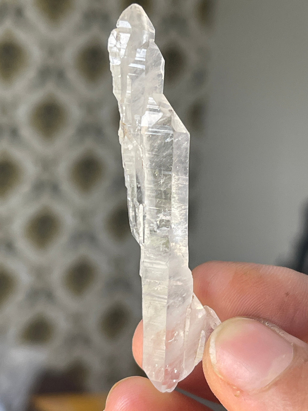 Aesthetic crystal of Faden quartz from Baluchistan Pakistan, 8 grams