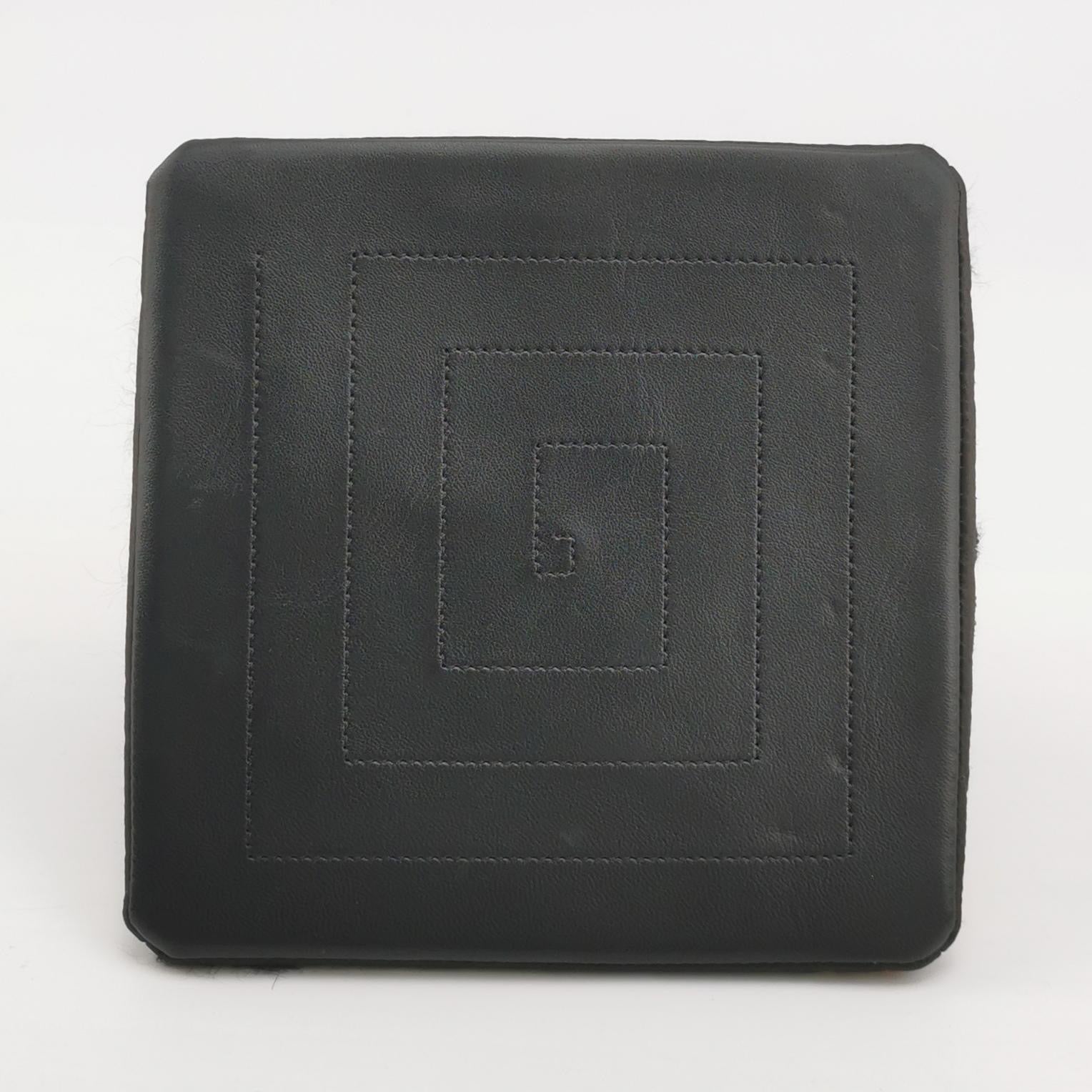 RARE CHANEL 2019 MÉTIERS D'ART PARIS-EGYPT RUNWAY PYRAMID EVENING BAG