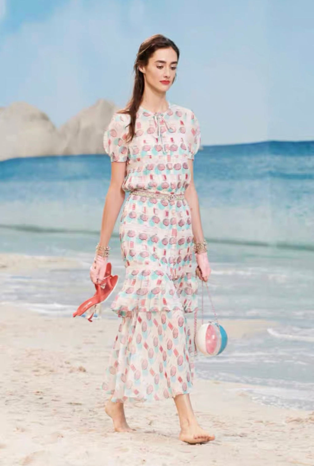 Chanel 2019 Pink, Clear and Blue Resin Coco Beach Ball Minaudière Light Gold Hardware