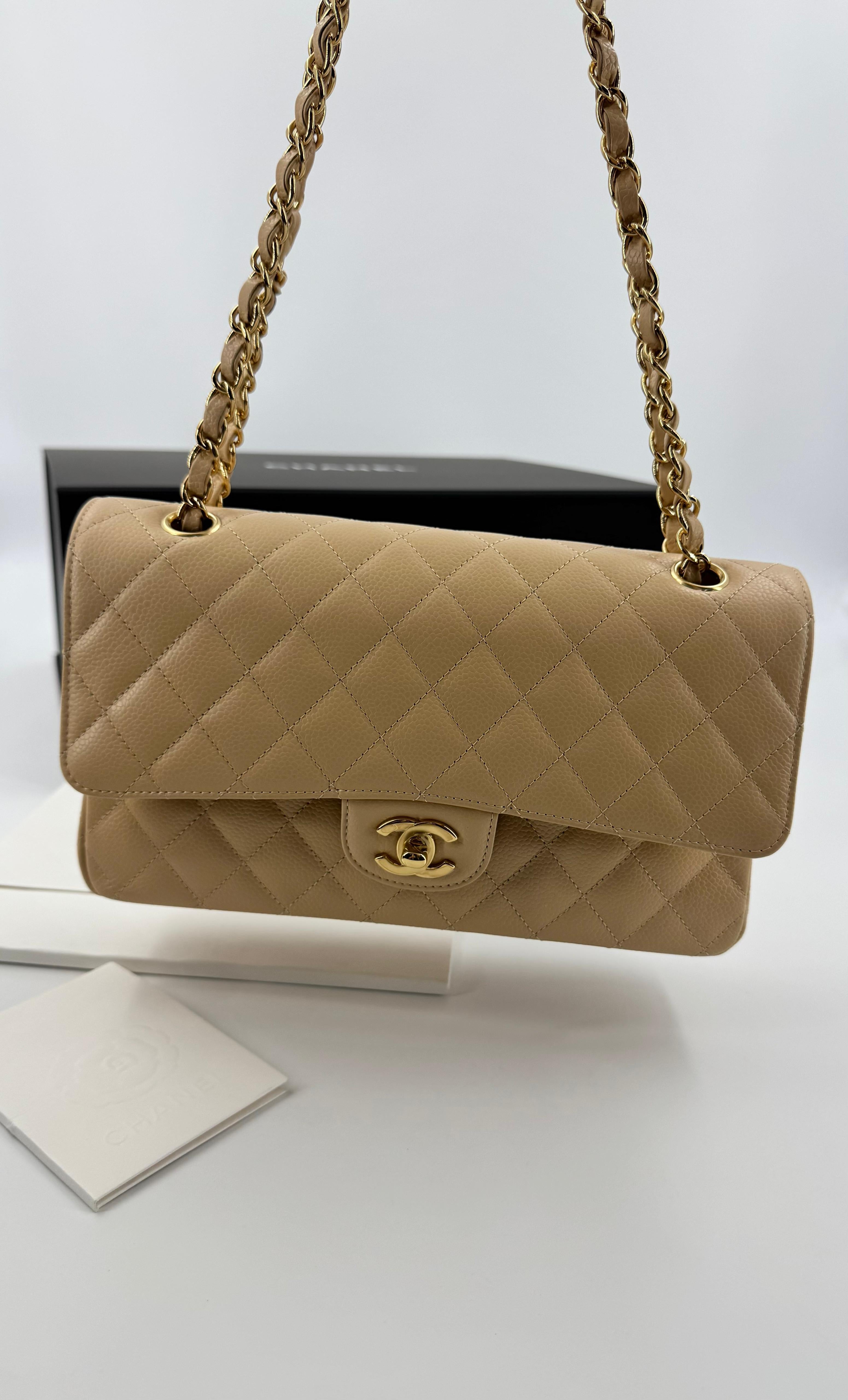 Chanel 25 Medium CF flap  beige Caviar leather