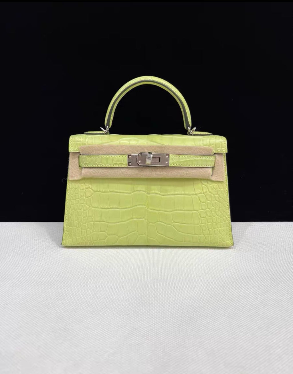 Hermès Mini Kelly Jaune Bourgeon Matte Crocodile Leather palladium Hardware