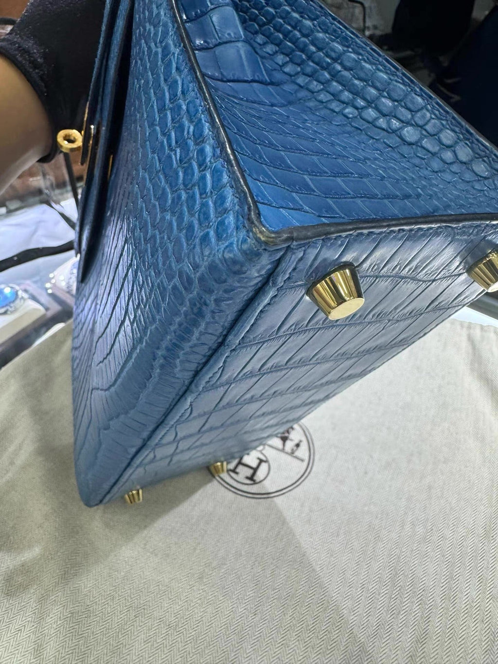 Hermes Kelly 25 Bleu Mykonos Matte Alligator Leather Gold Hardware