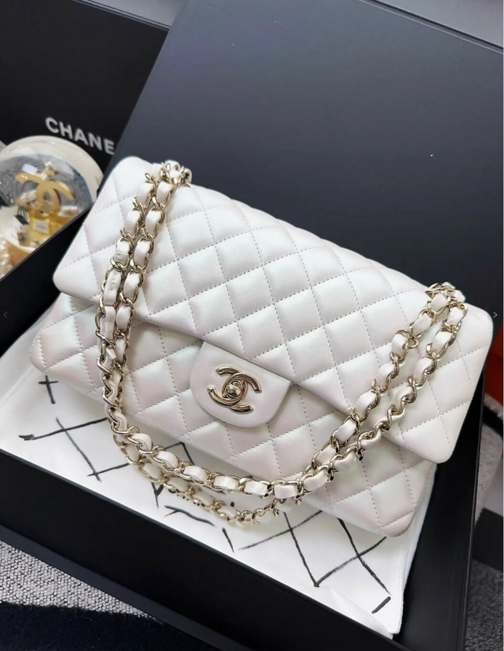 Chanel 21s Medium Pearl White flap Bag light gold hardware