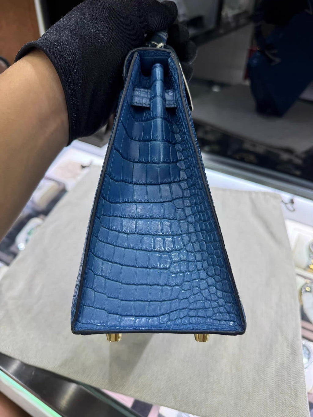 Hermes Kelly 25 Bleu Mykonos Matte Alligator Leather Gold Hardware