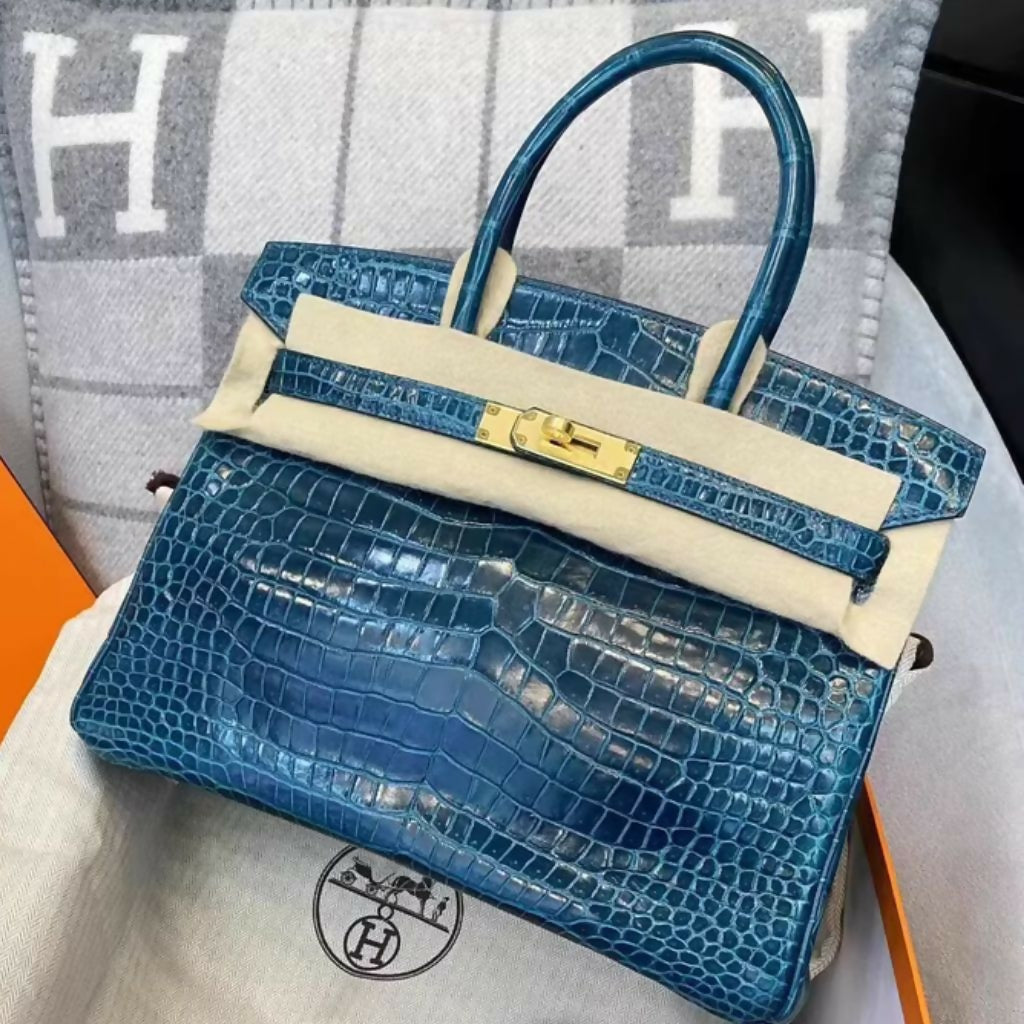 Hermes birkin 30 Blue Paon Shiny Crocodile Leather Gold Hardware
