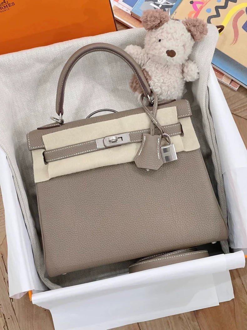 Hermès Kelly 25 Grey Togo leather palladium hardware