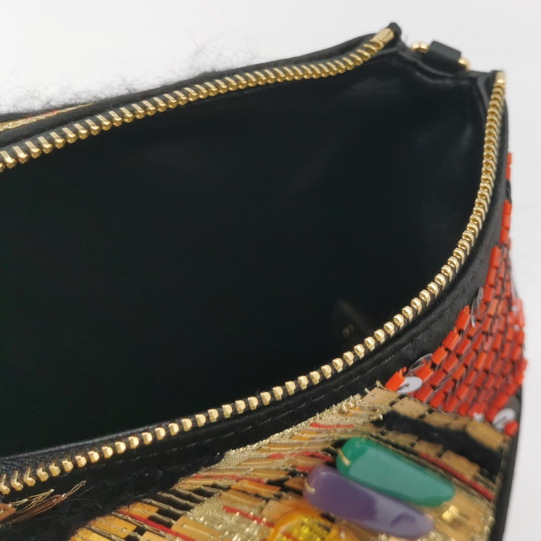 RARE CHANEL 2019 MÉTIERS D'ART PARIS-EGYPT RUNWAY PYRAMID EVENING BAG