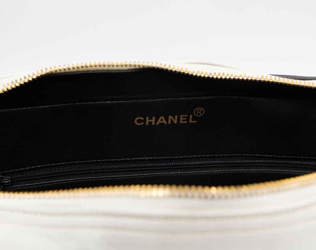 Chanel 1991 Vintage Black & White Shoulder Bag