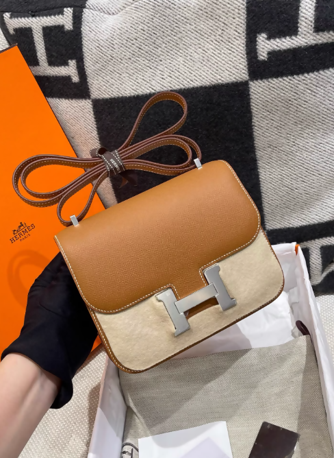Hermes Constance 19 Gold epsom leather palladium hardware
