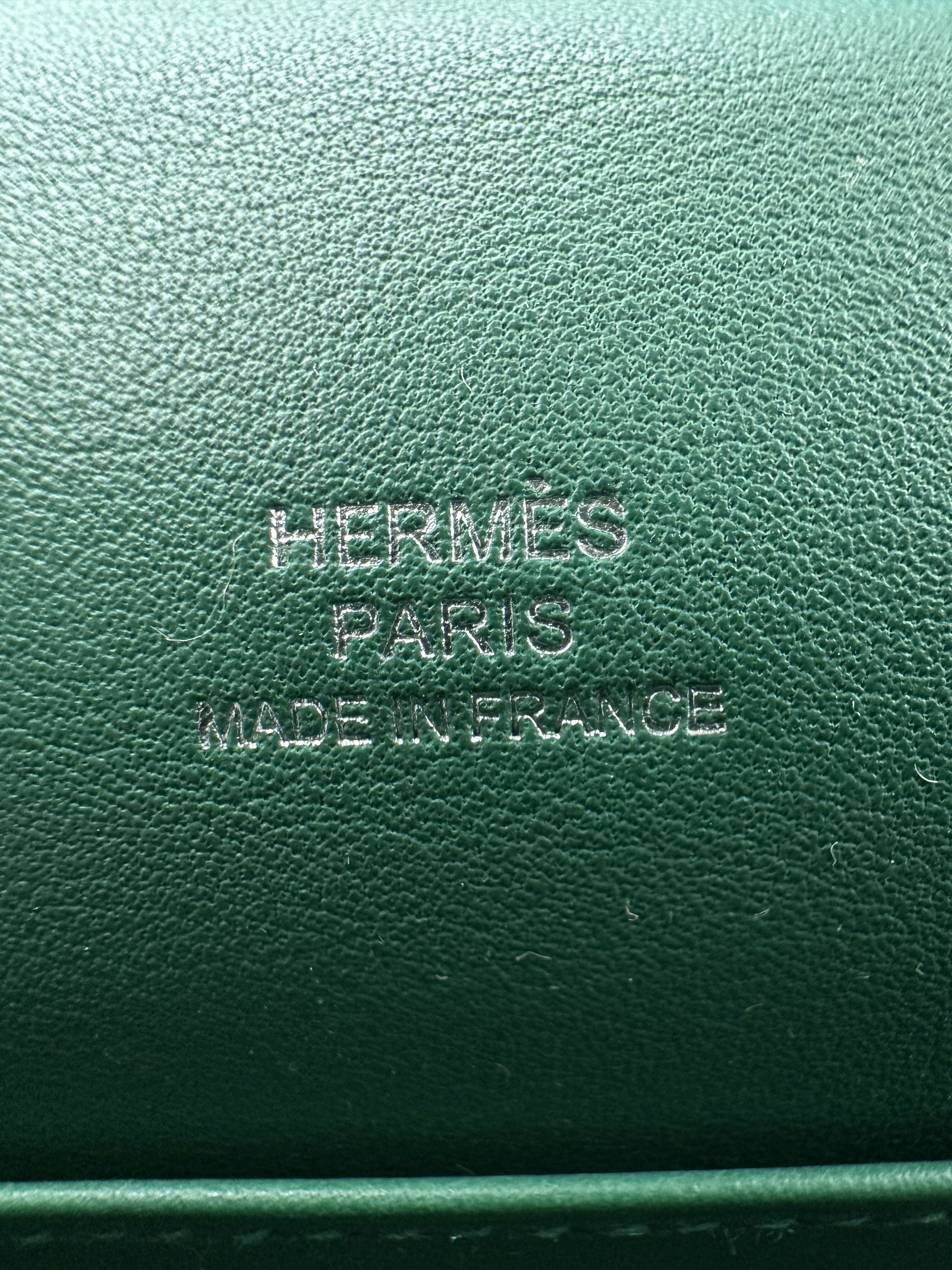Hermes Kelly Pochette Vert Moyen Swift PHW Stamp W 2025