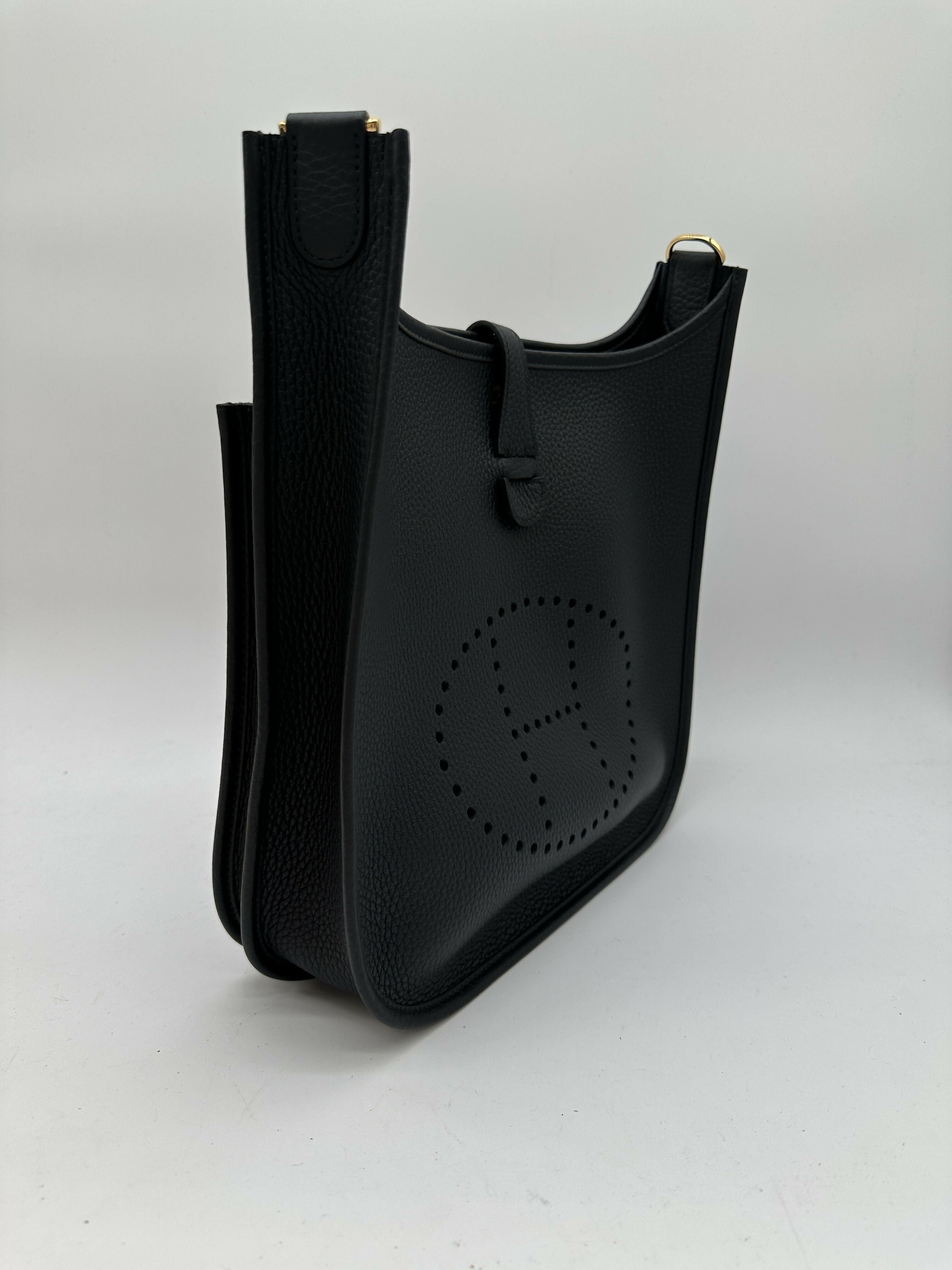 Hermès Evelyne III 29 Black GHW Stamp K