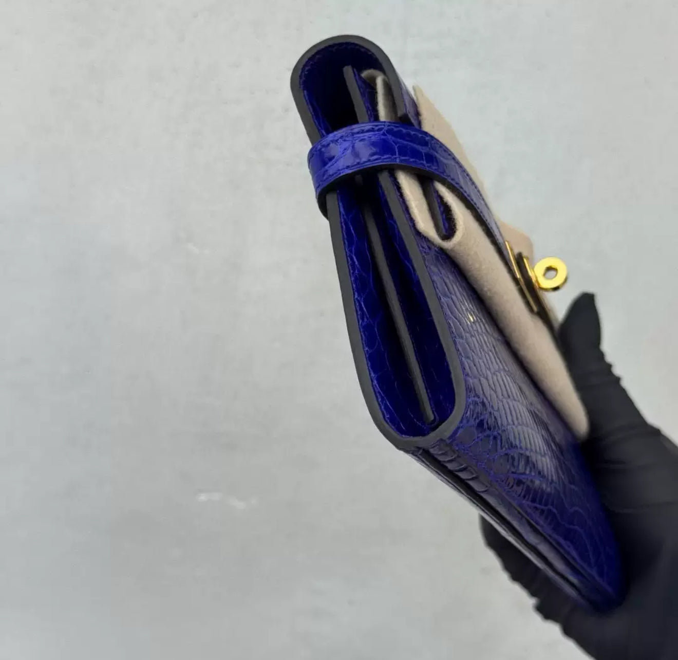 Hermès Kelly long electric blue shiny crocodile leather gold hardware