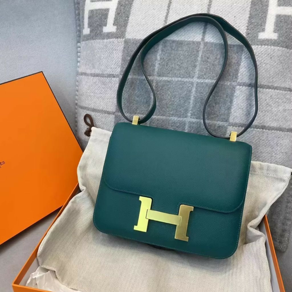 Hermes constance 24 Z6 Malachite Green Epsom Leather Gold Hardware