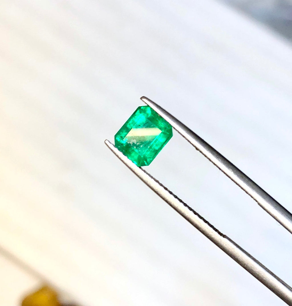 green loose emeralds for sale