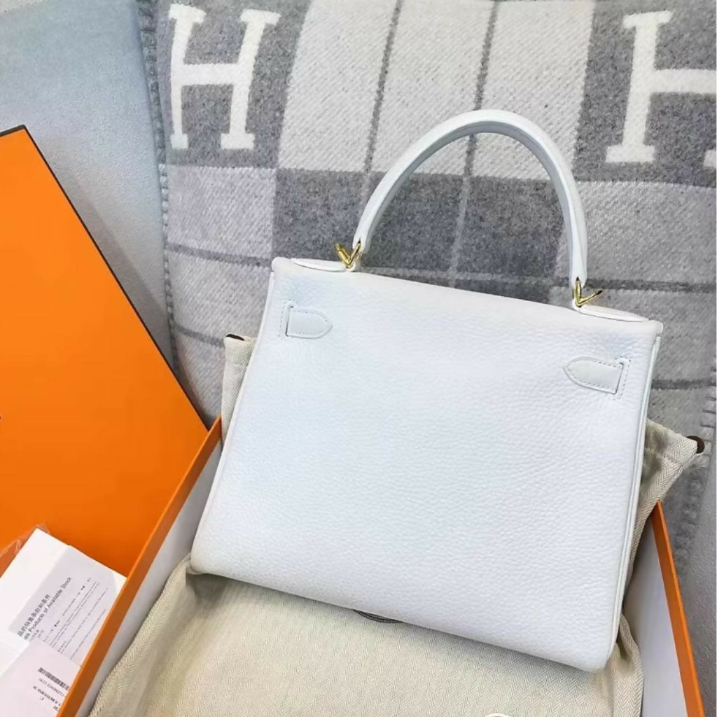 Hermes kelly 28 Blanc Togo Leather Gold Hardware