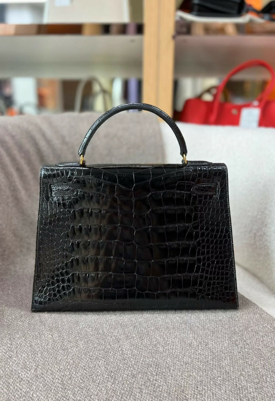 Vintage Hermes kelly 32 black shiny crocodile leather gold hardware