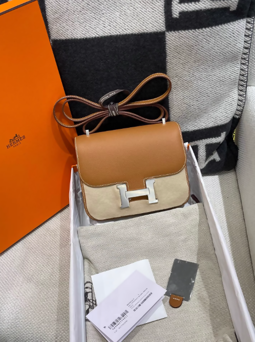 Hermes Constance 19 Gold epsom leather palladium hardware