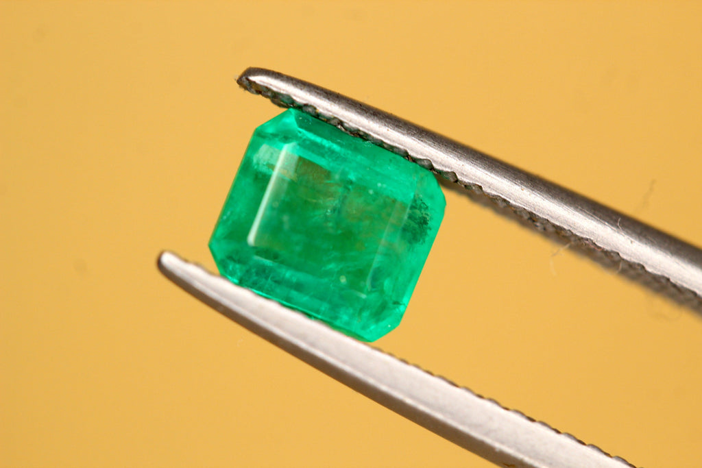 Vivid Green Swat Emerald Loose Stone