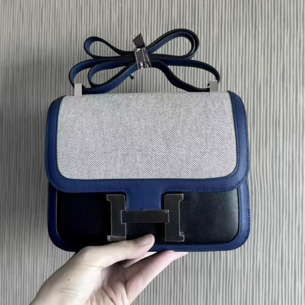 Hermès Constance Noir (Black)/Bleu Saphir Berline Veau Swift Toile Palladium Hardware