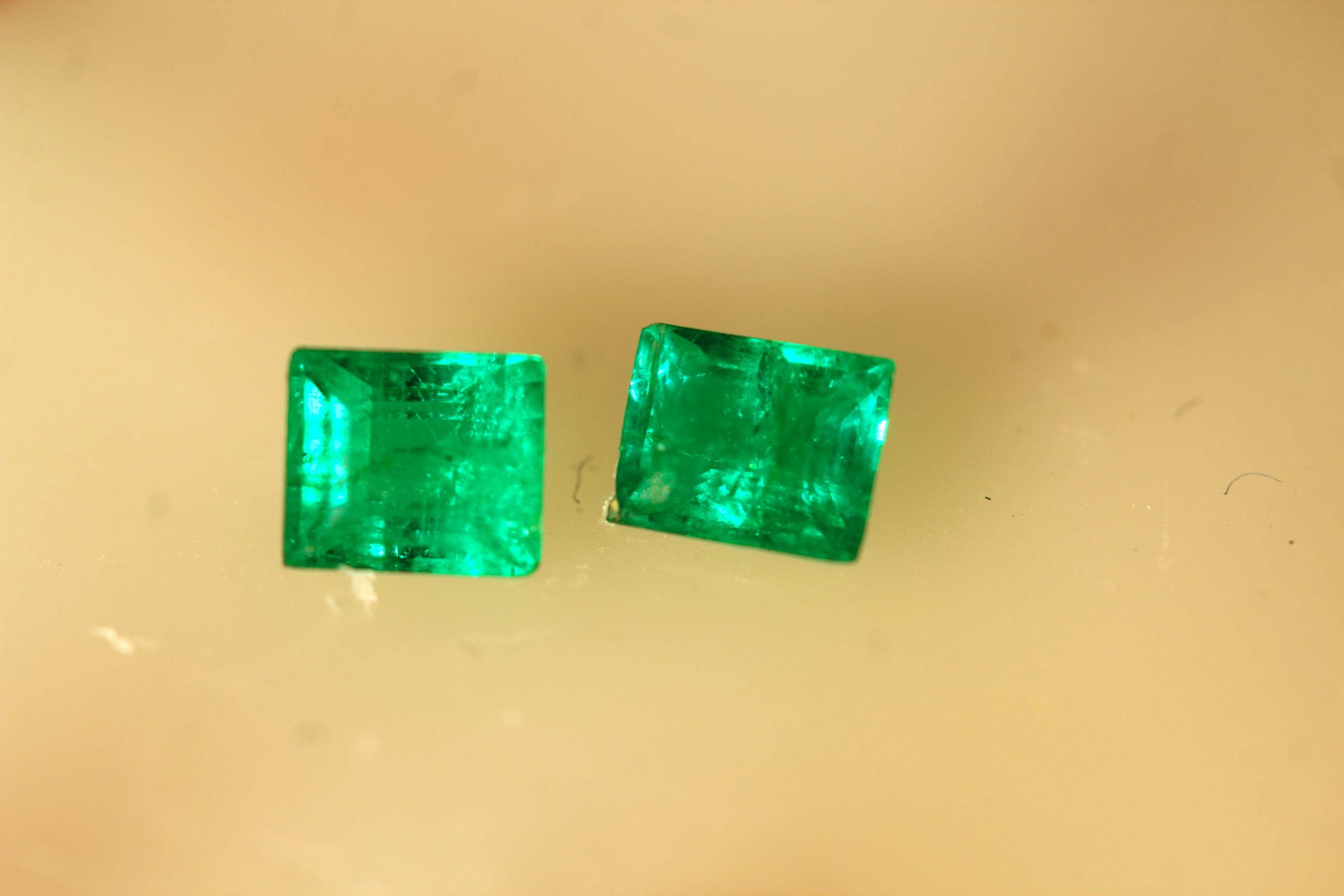 Buy Emerald Stones for jewelry making