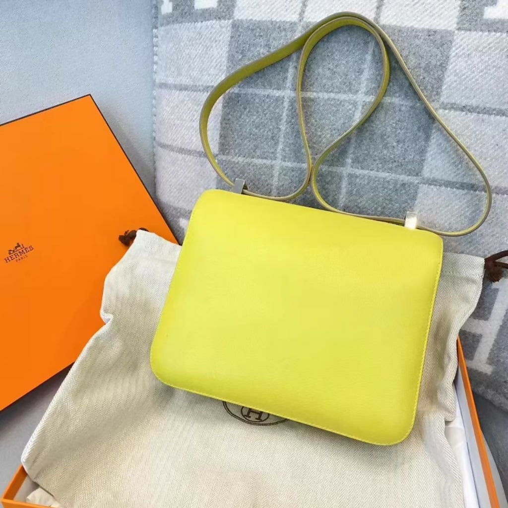 Hermes Constance 24 9R lime Swift Leather Palladium Hardware