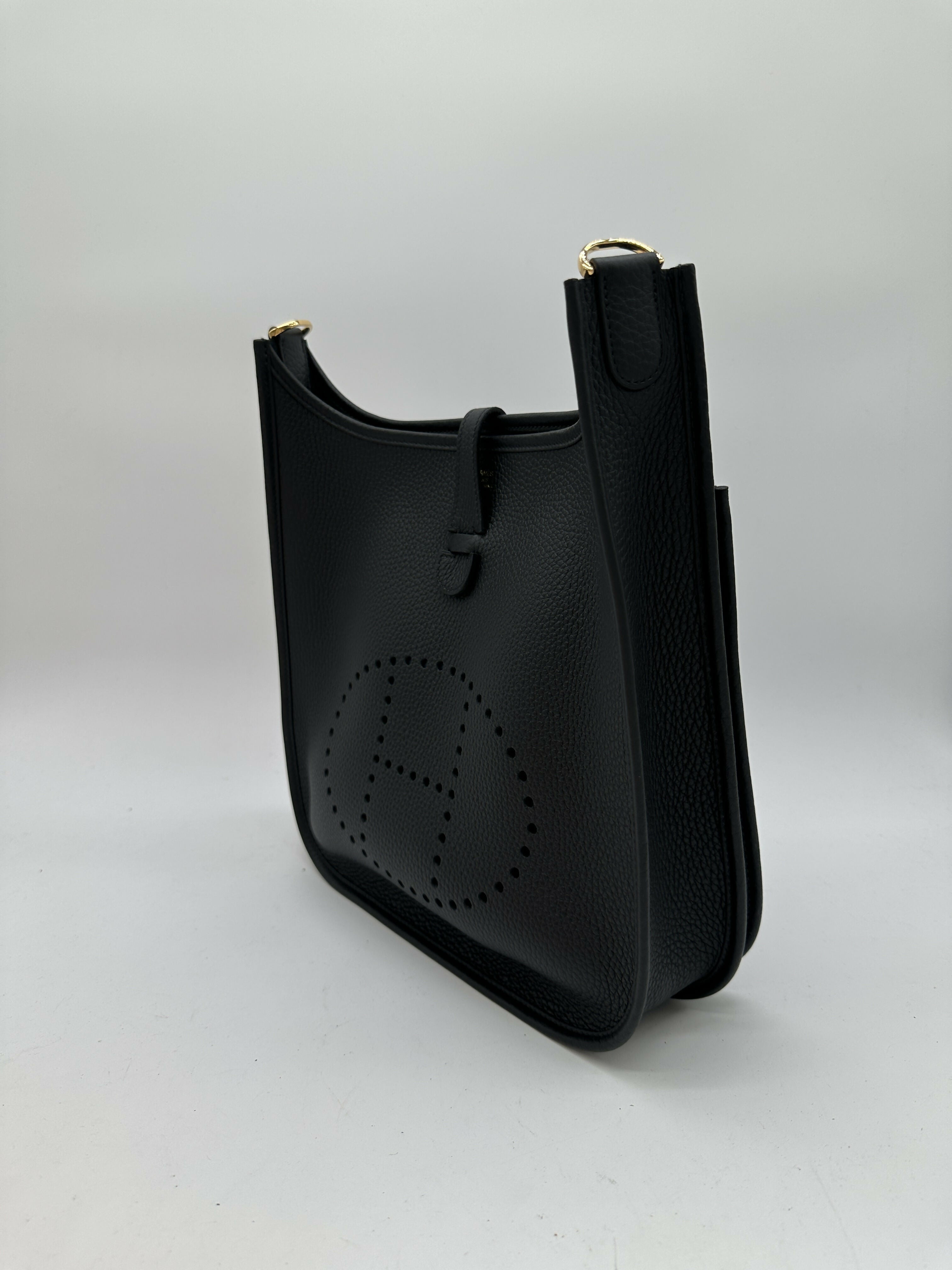 Hermès Evelyne III 29 Black GHW Stamp K