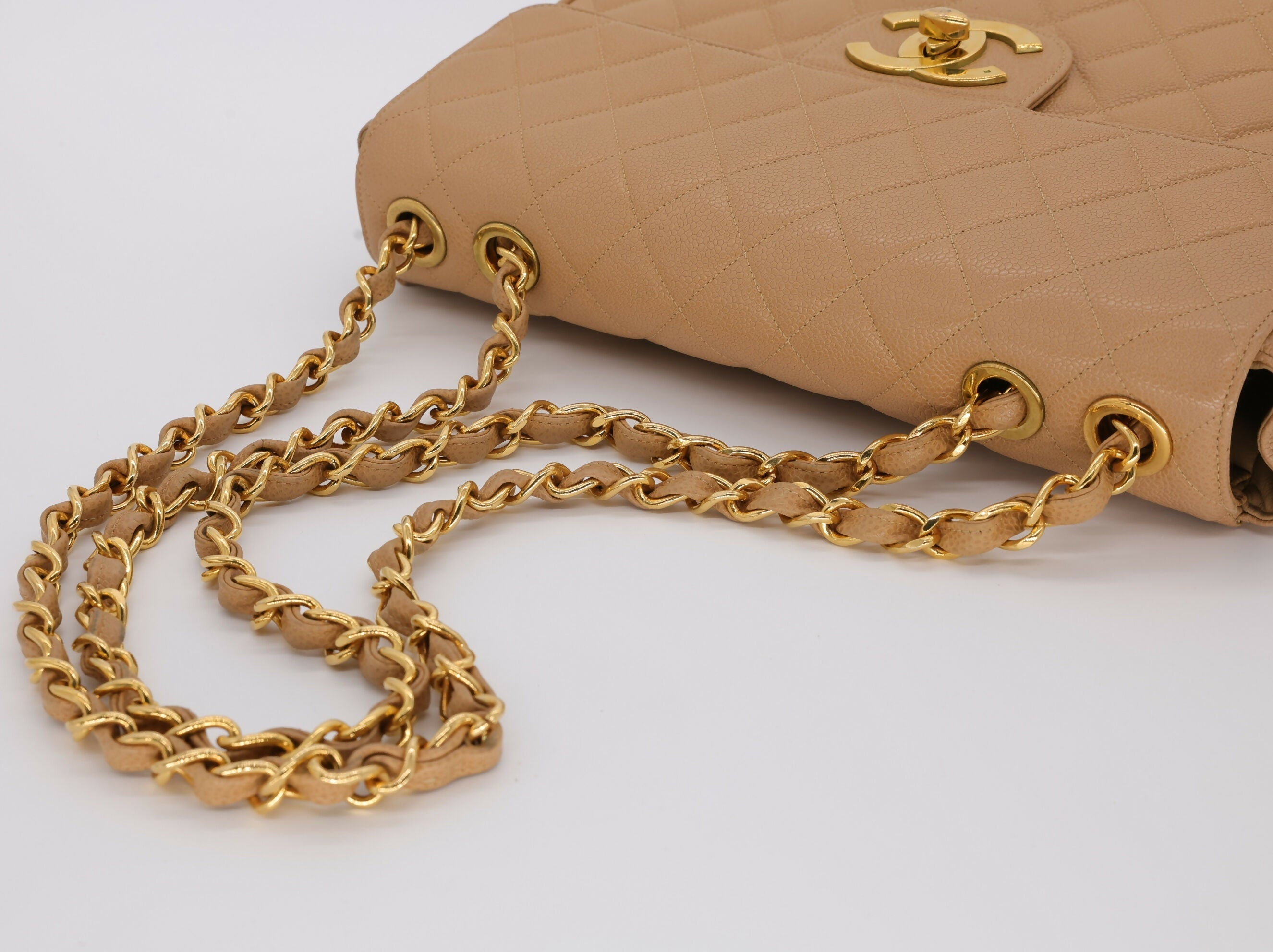 Chanel Vintage 1990s Caviar Ligt Beige Jumbo Single Classic Flap Bag