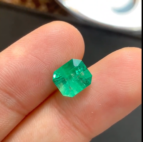 3 carats Cushion Cut Natural Panjshir Green Emerald Loose Gem