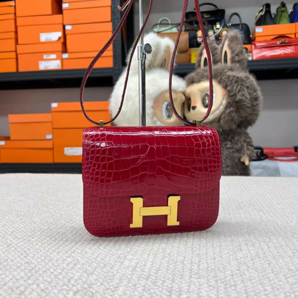 Hermès Constance Mini 19 Red Shiny Crocodile Leather with Gold Hardware