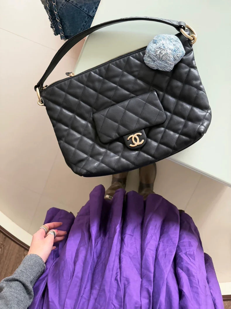 Chanel 23B hobo bag, black and gold, small size